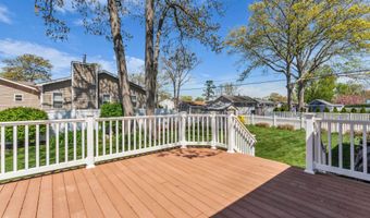 900 Cable Ave, Beachwood, NJ 08722