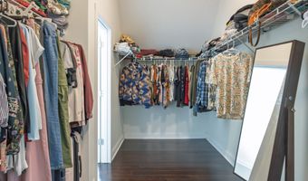372 Foxboro Dr, Avon, IN 46123