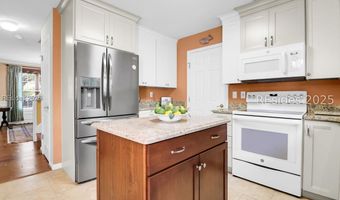 136 Lake Linden Dr, Bluffton, SC 29910