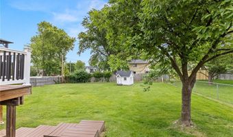 894 Napoli Dr, Ballwin, MO 63021