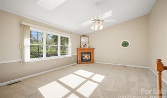 6 Mulberry Dr, Arden, NC 28704