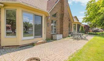 7236 Bluebill St, Algonac, MI 48001