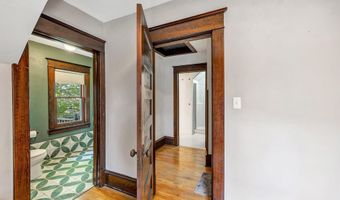 1228 W LAWRENCE St, Appleton, WI 54914
