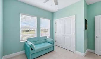 6230 ROADSTEAD Ct, Apollo Beach, FL 33572