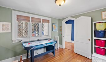 123 Westwood Rd, Asheville, NC 28804