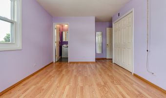 706 N Lawler Ave, Addison, IL 60101