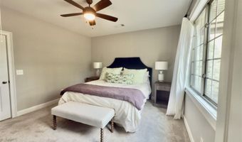 1718 W FARMVILLE Rd, Auburn, AL 36830