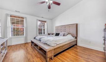534 Oak Ridge Trails Ct, Ballwin, MO 63021