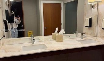 19667 Turnberry Way 5C, Aventura, FL 33180