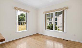 184 Windsor Dr, Auburn, NH 03032