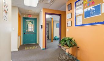 1326 Plainfield St, Cranston, RI 02920