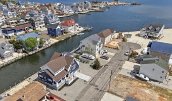 247 Pine Dr, Bayville, NJ 08721