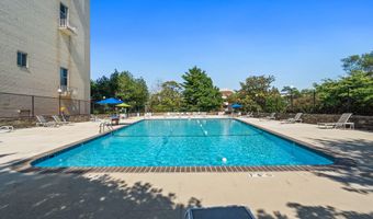 1200 N NASH St N 531, Arlington, VA 22209