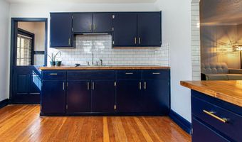 3005 Oakwood St, Ann Arbor, MI 48104