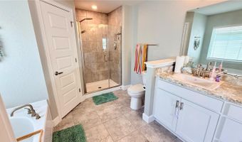 4015 TULLAMORE Ln, Auburndale, FL 33823