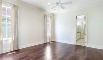 228 Hollybrook Dr, Shreveport, LA 71106