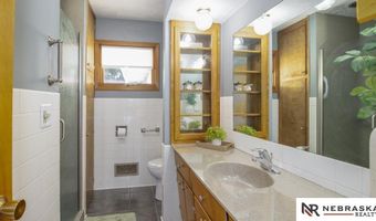 1828 William Dr, Beatrice, NE 68310