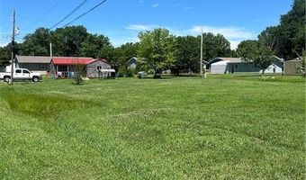 208 Elm Ave, Altamont, KS 67330