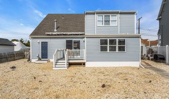 3 Drake Dr, Bayville, NJ 08721