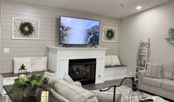 4 Huesca Ln, Hot Springs Village, AR 71909