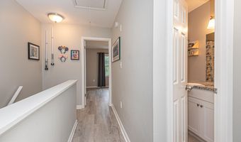 4 FRANKLIN Sq, Berlin, MD 21811