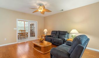 6 MOUNTAIN STREAM Ct, Barnegat, NJ 08005