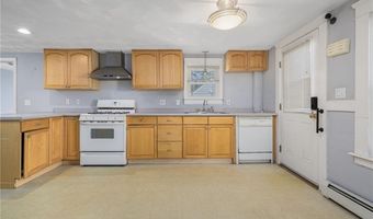 131 Blackamore Ave, Cranston, RI 02910