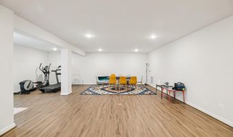 42051 NIGHT NURSE Cir, Ashburn, VA 20148