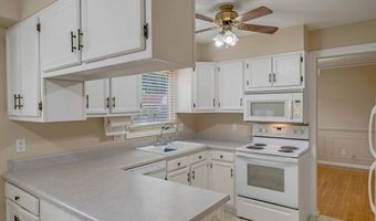 210 11th Ave SW, Altoona, IA 50009