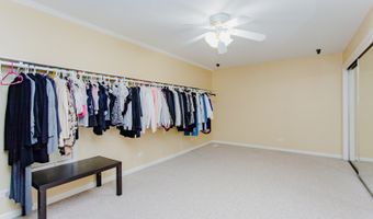 3 BLACKWOLF Ct, Algonquin, IL 60102