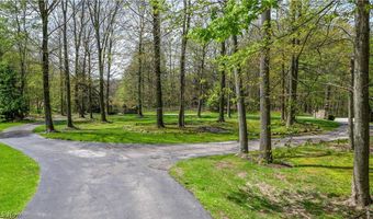 875 Cascades Dr, Aurora, OH 44202
