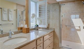 204 BELLEVUE Ct 204, Narragansett, RI 02882