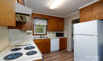 403 Cherrywood Ln, Albemarle, NC 28001