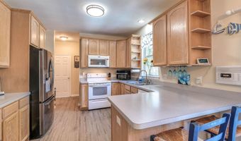 7 Ruth Ct, Absecon, NJ 08201