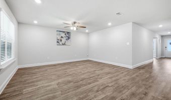 6587 Eastland Cir, Biloxi, MS 39532