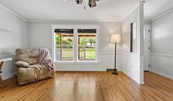 203 Edgewood St, Ballard, WV 24918