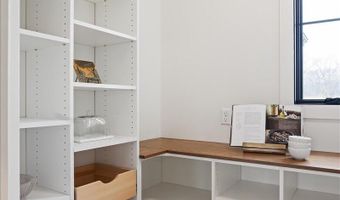 742 Honey Crk, Ada, MI 49301