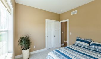 1642 S 11th St, Adel, IA 50003
