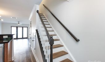 1348 Green Oaks Ln L, Charlotte, NC 28205