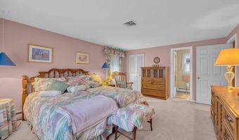 37 Faith Ln, Aberdeen, NJ 07747