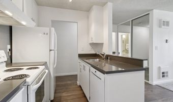 950 Shorepoint Ct 307, Alameda, CA 94501