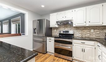 7215 Connan Ln, Charlotte, NC 28226
