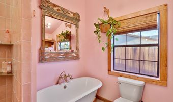 208 S 2nd St, Alpine, TX 79830