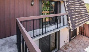 11 Atrium Cir D, Atlantis, FL 33462