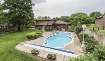 1640 Ridge Hill Ln, Indianapolis, IN 46217