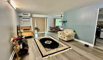 2443 E Brandenberry Ct 2A, Arlington Heights, IL 60004