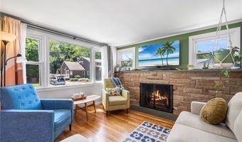 10 Craigie St, North Providence, RI 02911