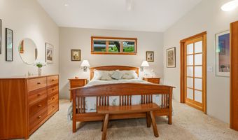 611 Forest St, Ashland, OR 97520