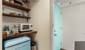 2463 Kuhio Ave 905, Honolulu, HI 96815