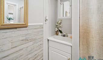 203 S Mesa St, Carlsbad, NM 88220